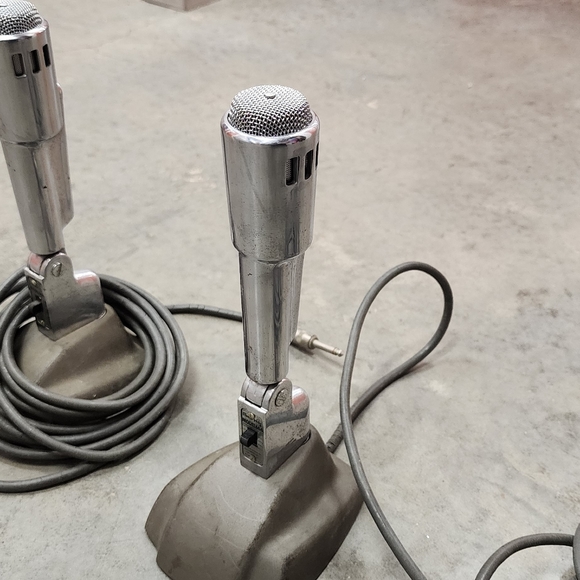 VINTAGE ELECTRO VOICE MICROPHONE'S SET OF TWO ASKING $240.00 - Picture 2 of 3